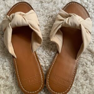 Abercrombie and Fitch knot slides